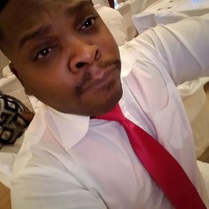 Meet your Posher, Dee